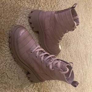 Schultz boots pink 7.5 Orly